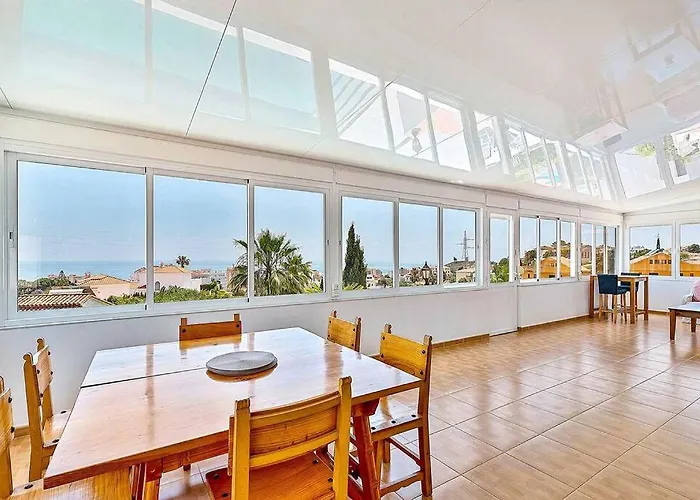 Villa Marite - 4 Bed/ 2 Bath - Own Private Pool *